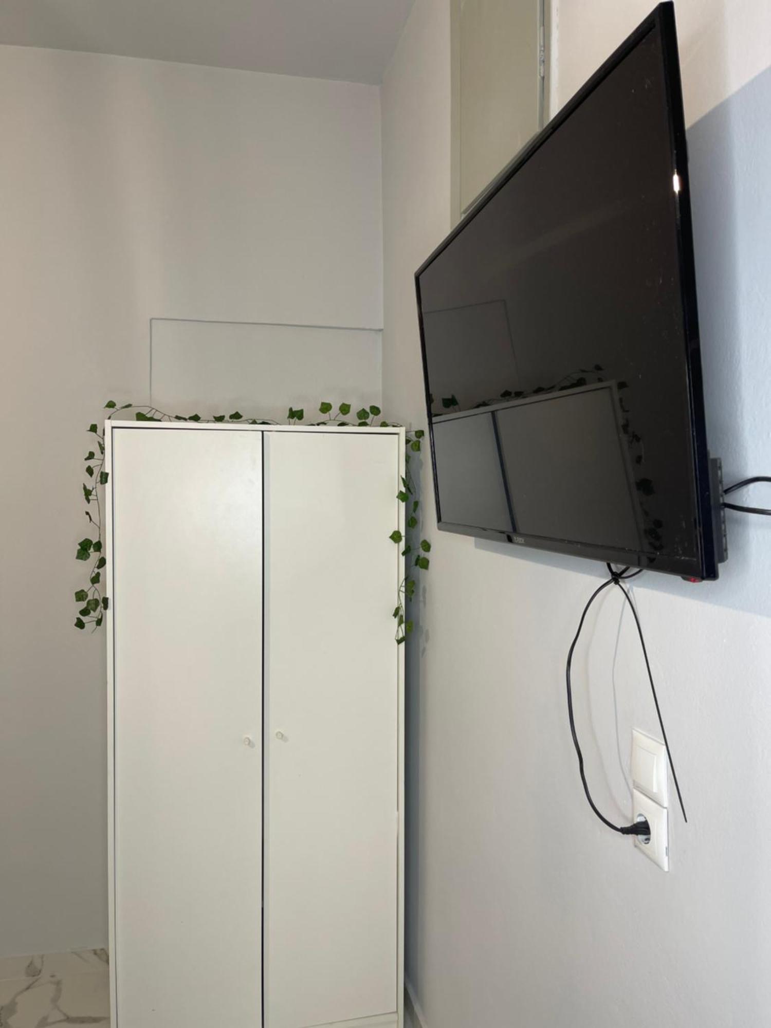 Airpoint Renovated Apartman Ártemida Kültér fotó